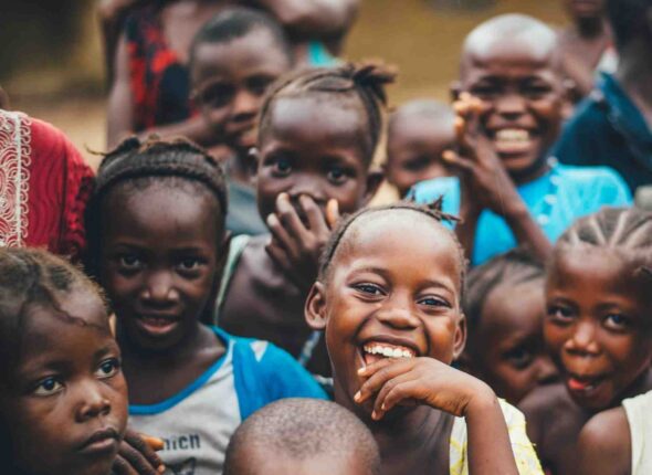 photo-1509099836639-18ba1795216d